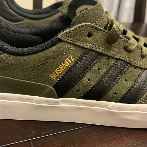 Adidas Busenitz Vulc II Shoes Sneakers new JQ1027 green Mens Size 9.5 - Picture 4 of 13